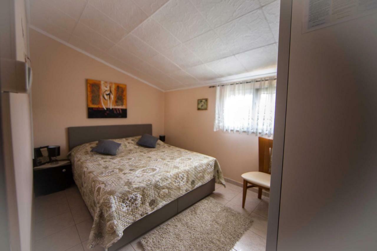 Holiday House Rusticana Sali, Dugi Otok Near Np Kornati Εξωτερικό φωτογραφία